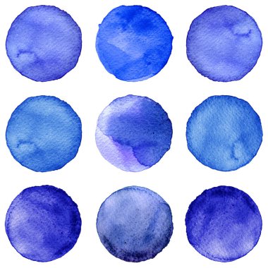 Suluboya daireler koleksiyonu yeşil renkler. Beyaz arka plan üzerinde izole set lekeleri. Tasarım öğeleri