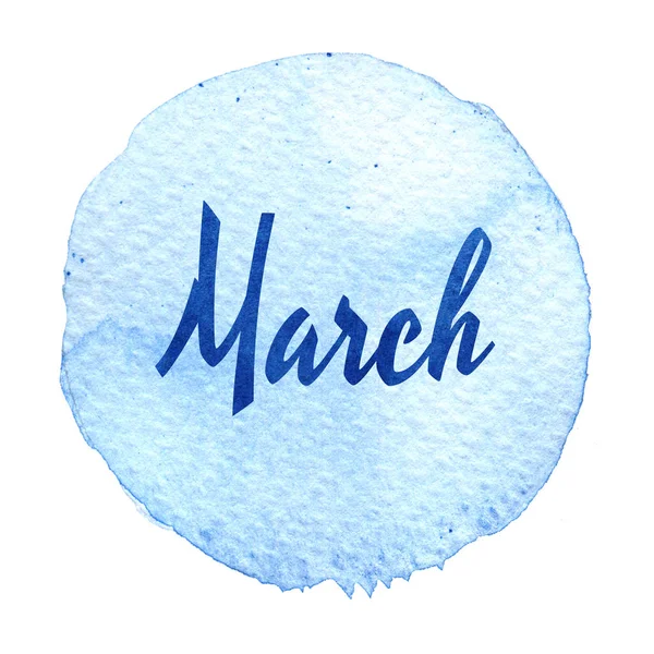 Palabra Saludo de marzo sobre fondo azul acuarela. Etiqueta engomada, etiqueta, forma redonda —  Fotos de Stock