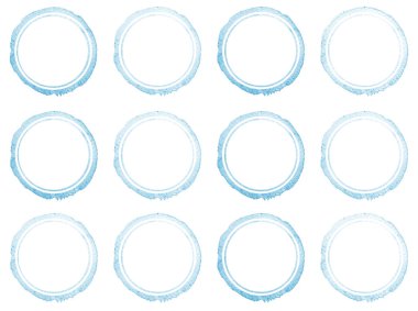 Suluboya daireler koleksiyon mavi renkler. Beyaz arka plan üzerinde izole set lekeleri. Tasarım öğeleri