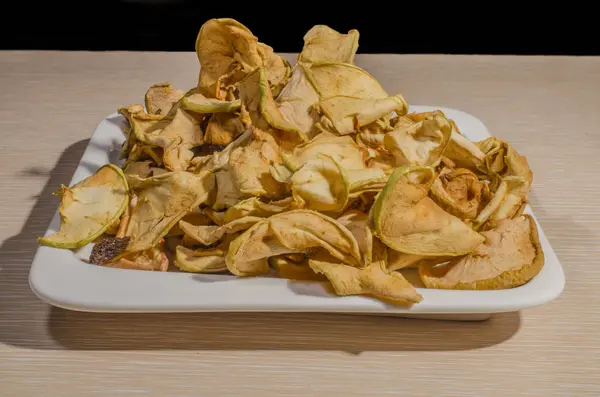 Kurutulmuş meyve kompostosu için