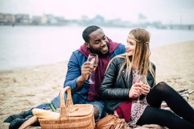Piknik güzel Romantik Çift