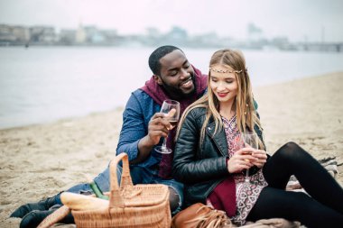 Piknik güzel Romantik Çift