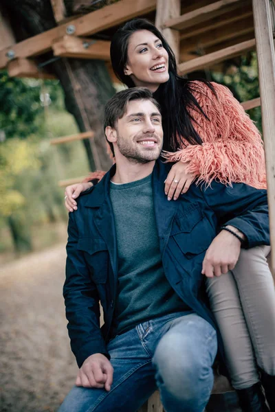 Young loving couple — Free Stock Photo