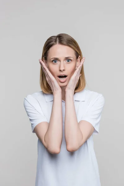 Attractive shocked woman — Stock Photo, Image