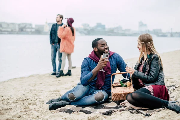 Beautiful romantic couple at picnic — Stock Photo