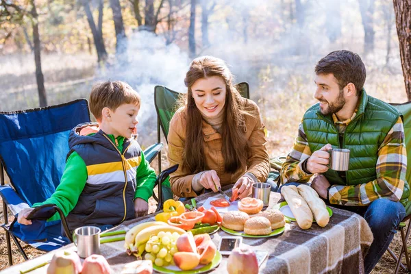 Happy family on picnic — Stock Photo