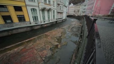 Karlovy Vary akşam şehir