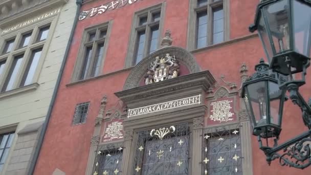 Window, lattice, medieval building. — Stock Video