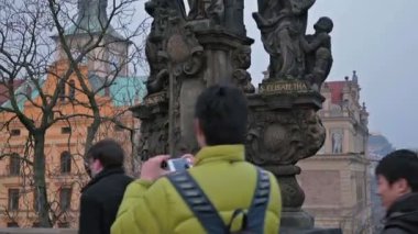 Anıtlar ve heykeller Prag