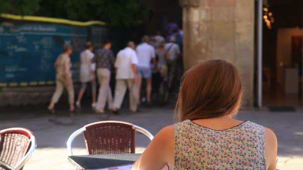 Barcelona, sidewalk cafe. — Stock Video
