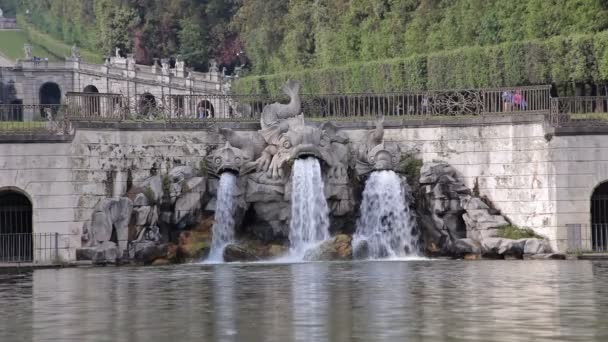Della Reggia di Caserta. Fountain of Margarita. — 图库视频影像