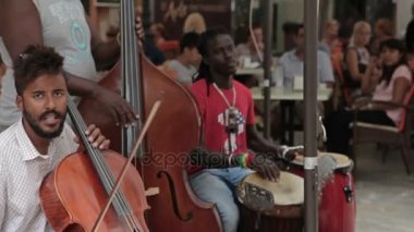 Palma de Mallorca, sokak müzisyenleri.