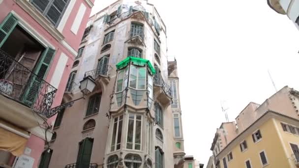 Palma de Mallorca, gevels van de huizen — Stockvideo