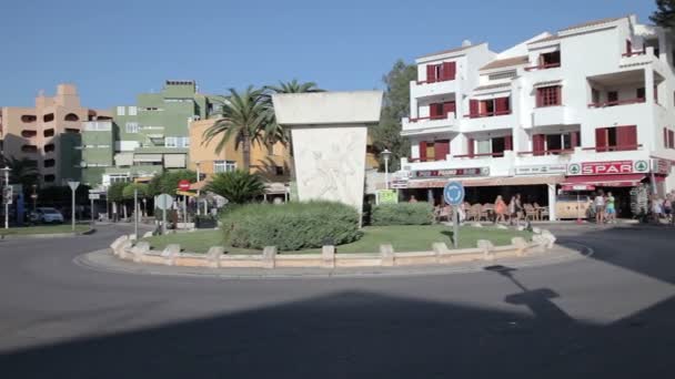 Streets of the resort city of Magaluf. — Stock Video