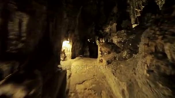 Escursione alla grotta DArta sull'isola di Maiorca . — Video Stock