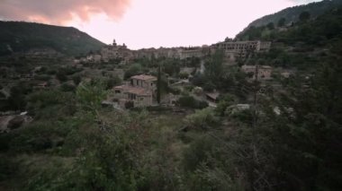 Valldemossa taşra kasabasında