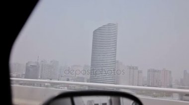 Havaalanından bir kez şehire.