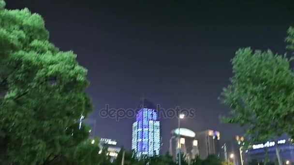 Kvällen gatorna i Shanghai. — Stockvideo