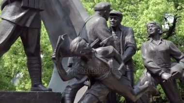 uzun hua Şehitler mezarlığı