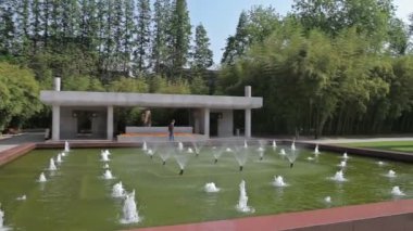 uzun hua Şehitler mezarlığı