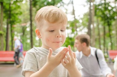 pamuk şeker babası ile erkek bebek