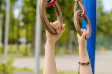 Genç brams üzerinde