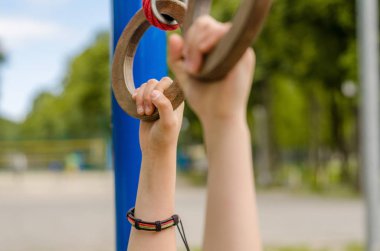 Genç brams üzerinde