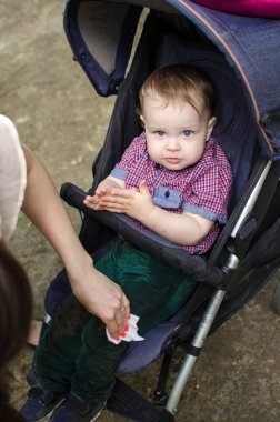 Küçük bebek çocuk taşıma