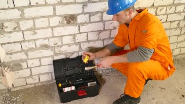 işçi kutusunda araçlar kümesi ile