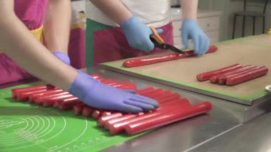 Karamel tatlılar ve şekerler, uzun şekerler haddeleme kalıp üretimi