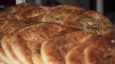 Masanın üzerine lezzetli khachapuri, yakın çekim