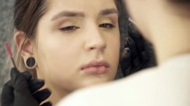 Şevval Özçelik Güzellik sanatçı sol kaş şeklini tespit