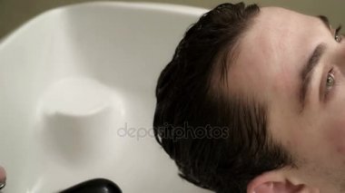 Kuaför yıkama saç güzellik salonu içinde mans