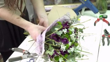 Çiçekçi buket Lale ile kaydırma