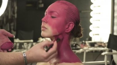 Altın makyaj, yüz-sanat kadınla