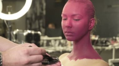 Altın makyaj, yüz-sanat kadınla