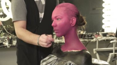 Altın makyaj, yüz-sanat kadınla