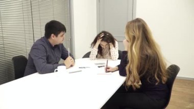 Dissapointed ofis çalışanı Toplantı