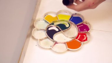 Mor boya paleti yavaş hareket dökme