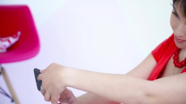 Hamile kadın selfie Oda portre yapmak — Stok video