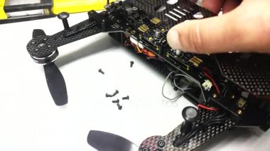 tamir bakım dron, kilitleme vidalar, Tornavidalar, araçlar, pervaneleri