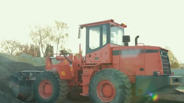 Samla produkt per traktor kan ses här. — Stockvideo
