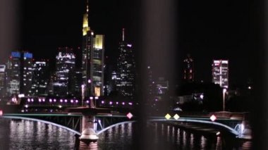 Frankfurt 'ta seni mutlu edecek pek çok şey var..