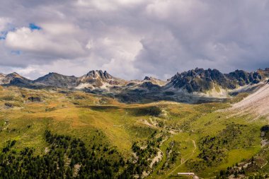 Saint-Luc, İsviçre 'de kaya oluşumu