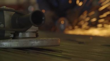 önünde kamera yalan Bulgarca Metal taşlama kesilmiş görüntü'nün arka planda olarak kapalı