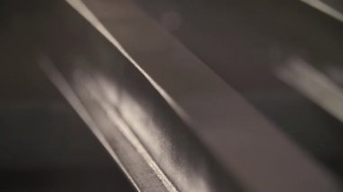 Sprey boya Metal profil üzerinde