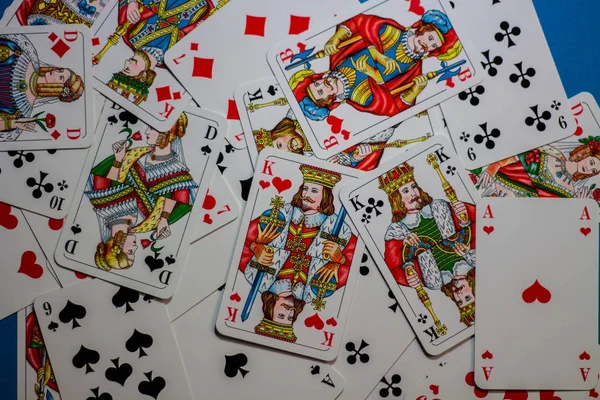 Jogar às cartas. Pode ser usado como fundo ou textura — Fotografia de Stock