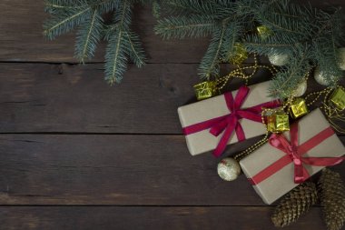 Branc hediyeler kraft bağlı kağıt şeritler, altın top, Paketli çeki düzen vermek