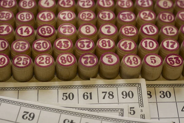 Balls with red bingo numbers used to randomly select lucky numb — Stock Photo, Image