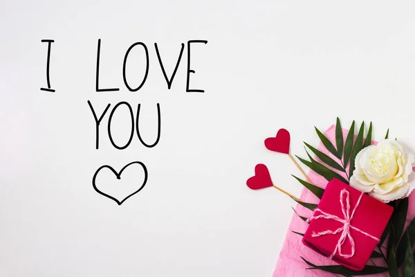 Cuori su bastoncini, Regalo, Carta decorativa rosa, Foglia di palma, W — Foto Stock